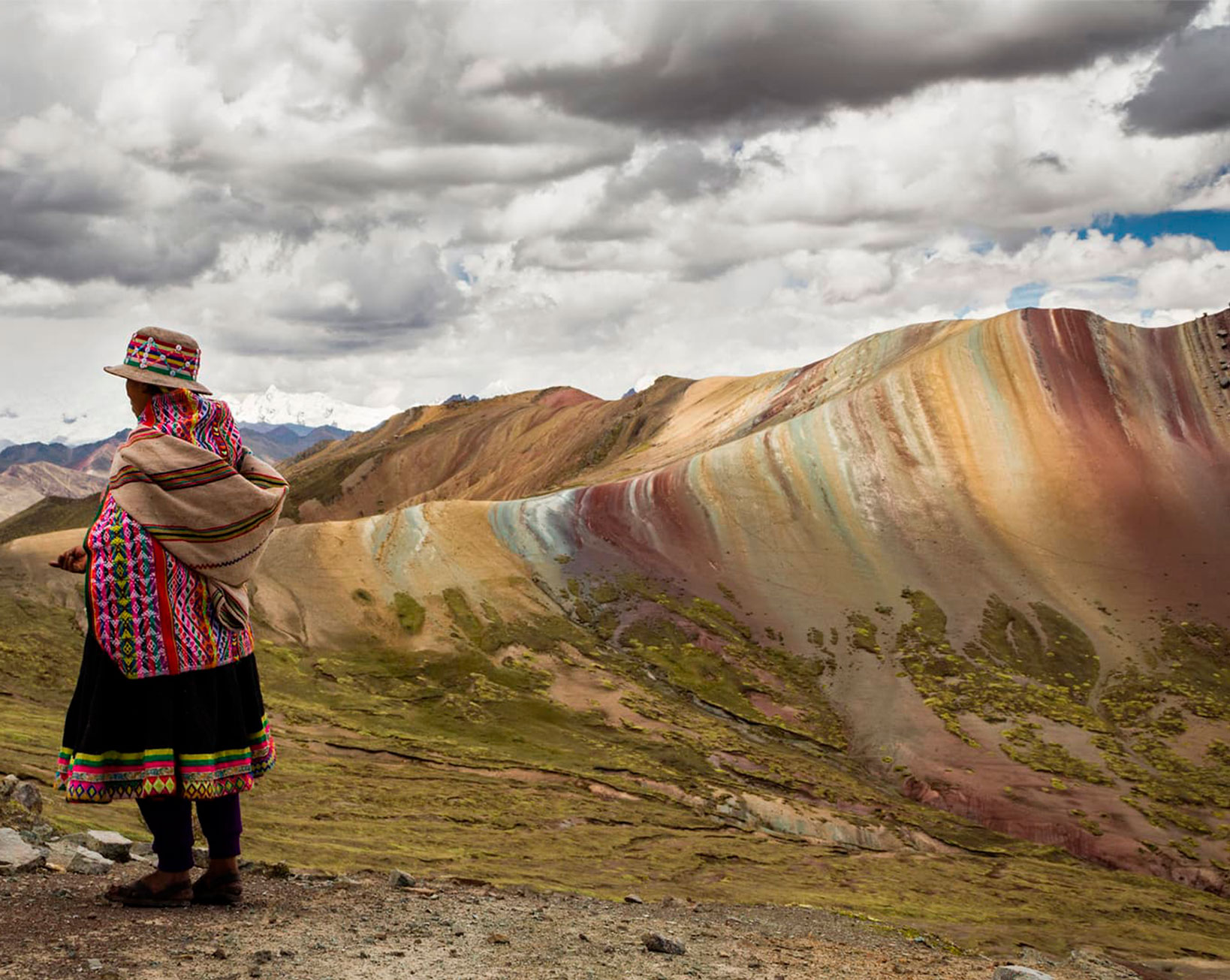 palcoyo rainbow mountain